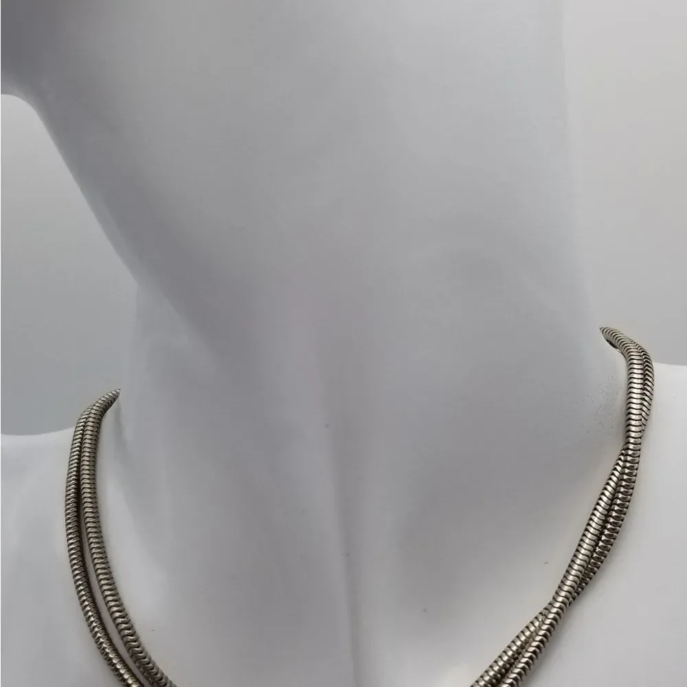 Slinky snake styled chain necklace, elegant. N211